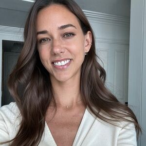 Meet your Posher, Leslie